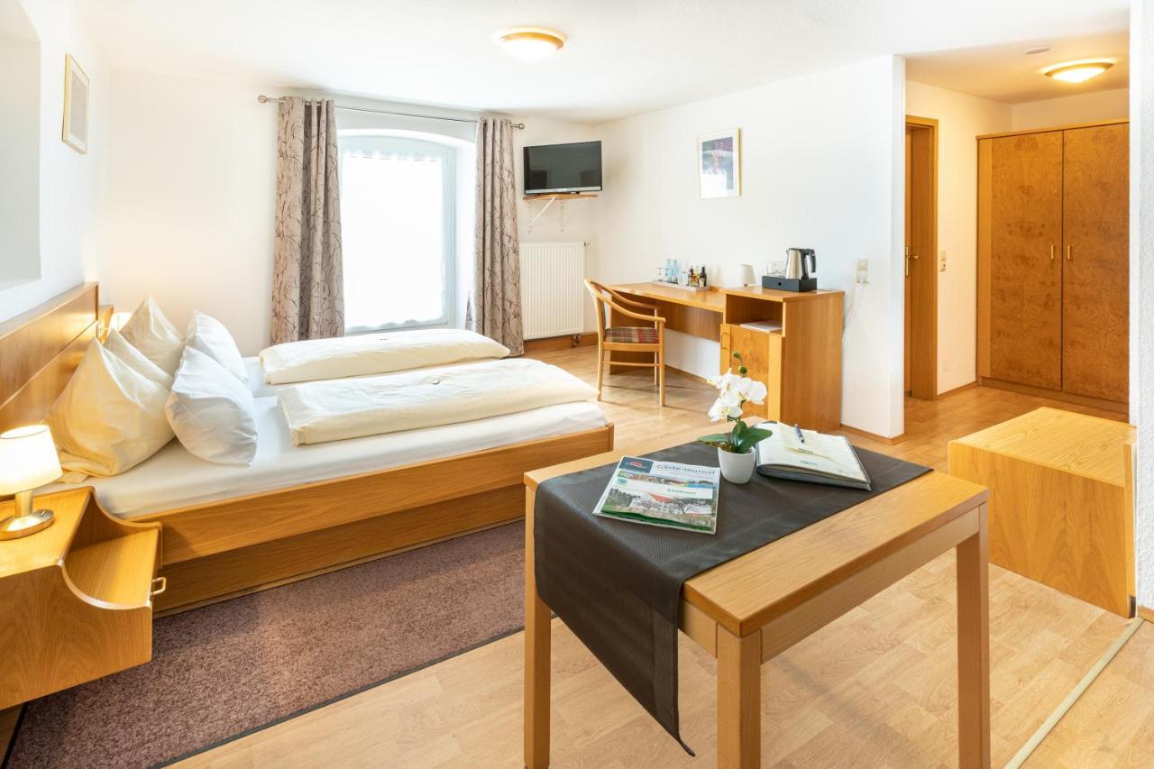 Hotel Landgasthof Zum Pflug Kleines Wiesental Luaran gambar