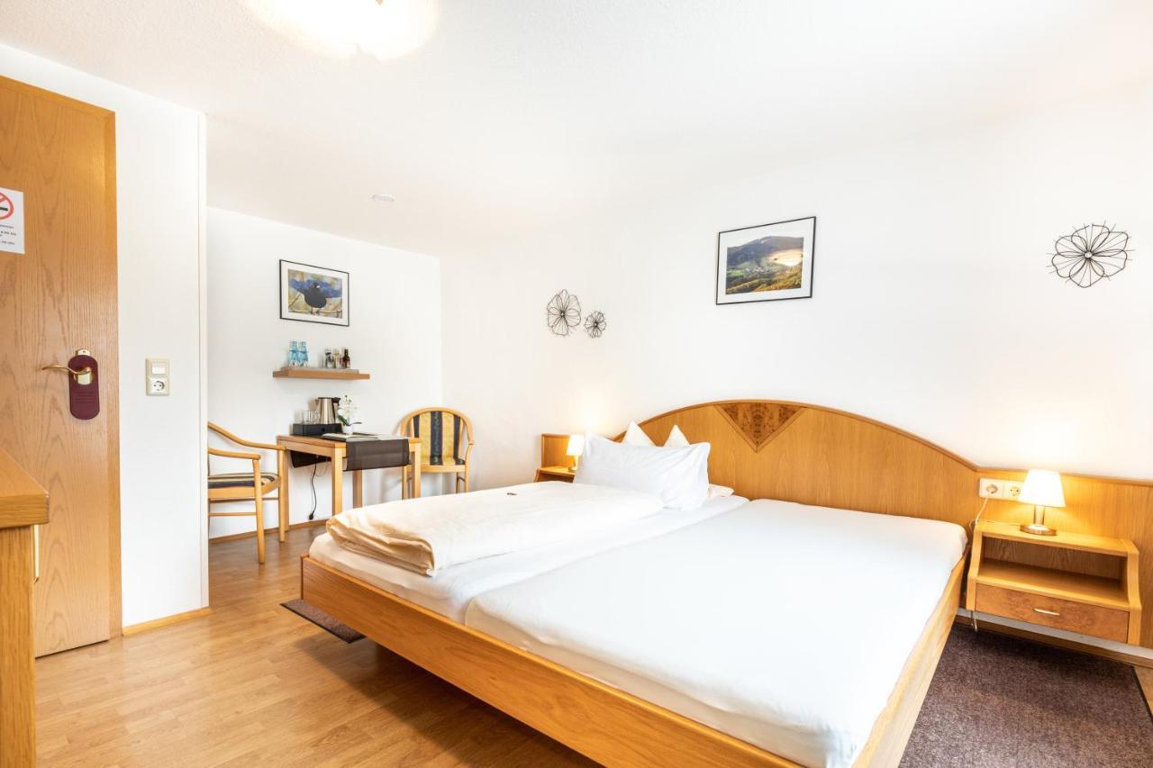 Hotel Landgasthof Zum Pflug Kleines Wiesental Luaran gambar
